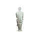 Maniquí de mujer sentada color blanco brillo con facciones